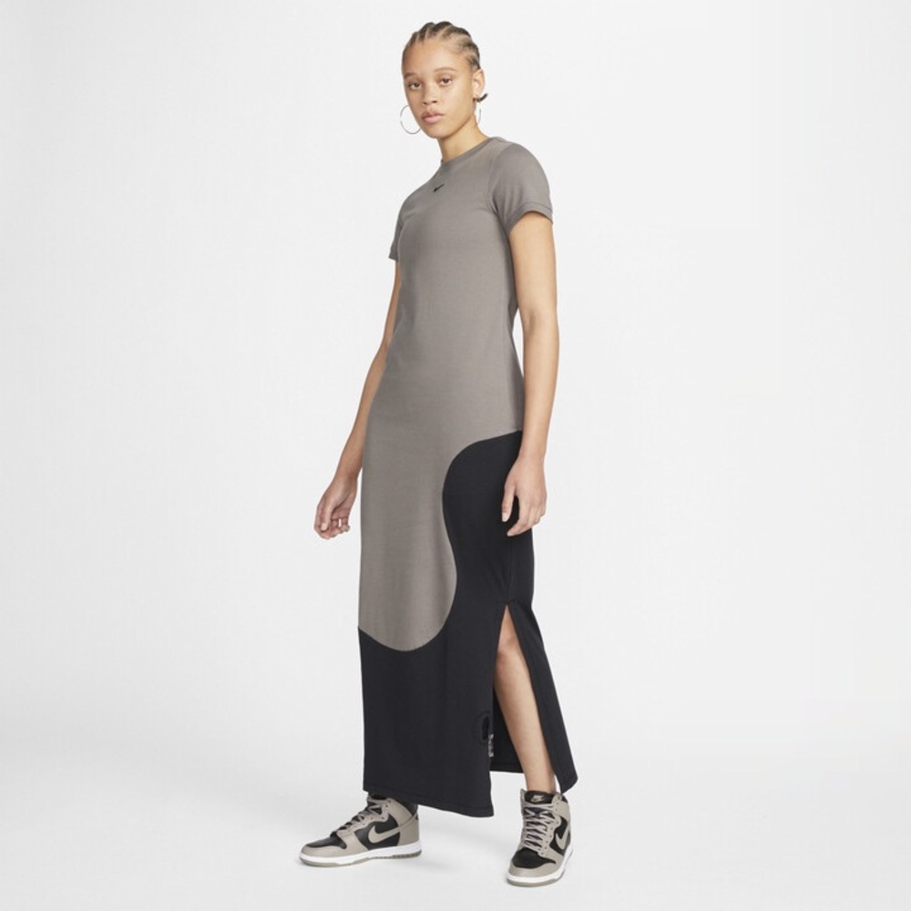NIKE 🩶 Color Clash Maxi Dress